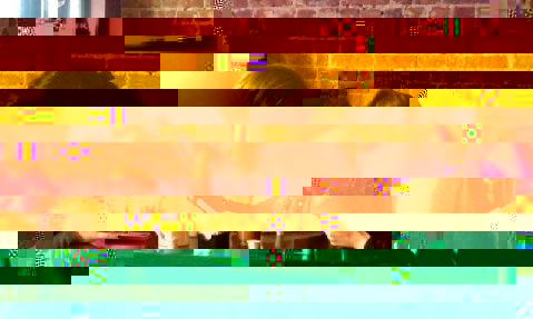 01 se réunir au café.jpg